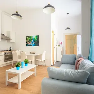 New - Super Super Budapeszt