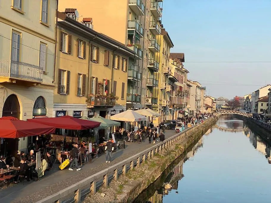 Antica Corte Navigli-Darsena Mailand 0*,